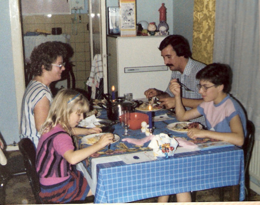 samen aan tafel (1983)